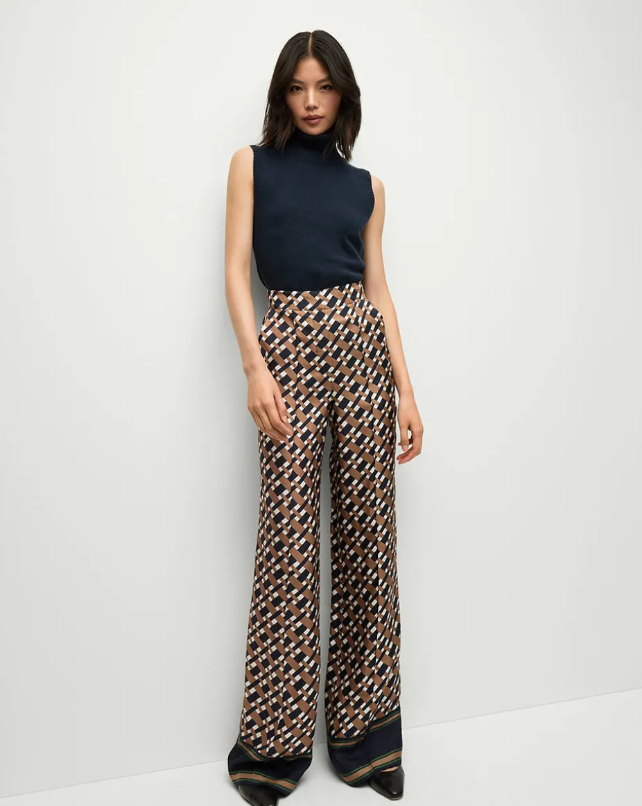 Edia Pant in Navy/Acorn